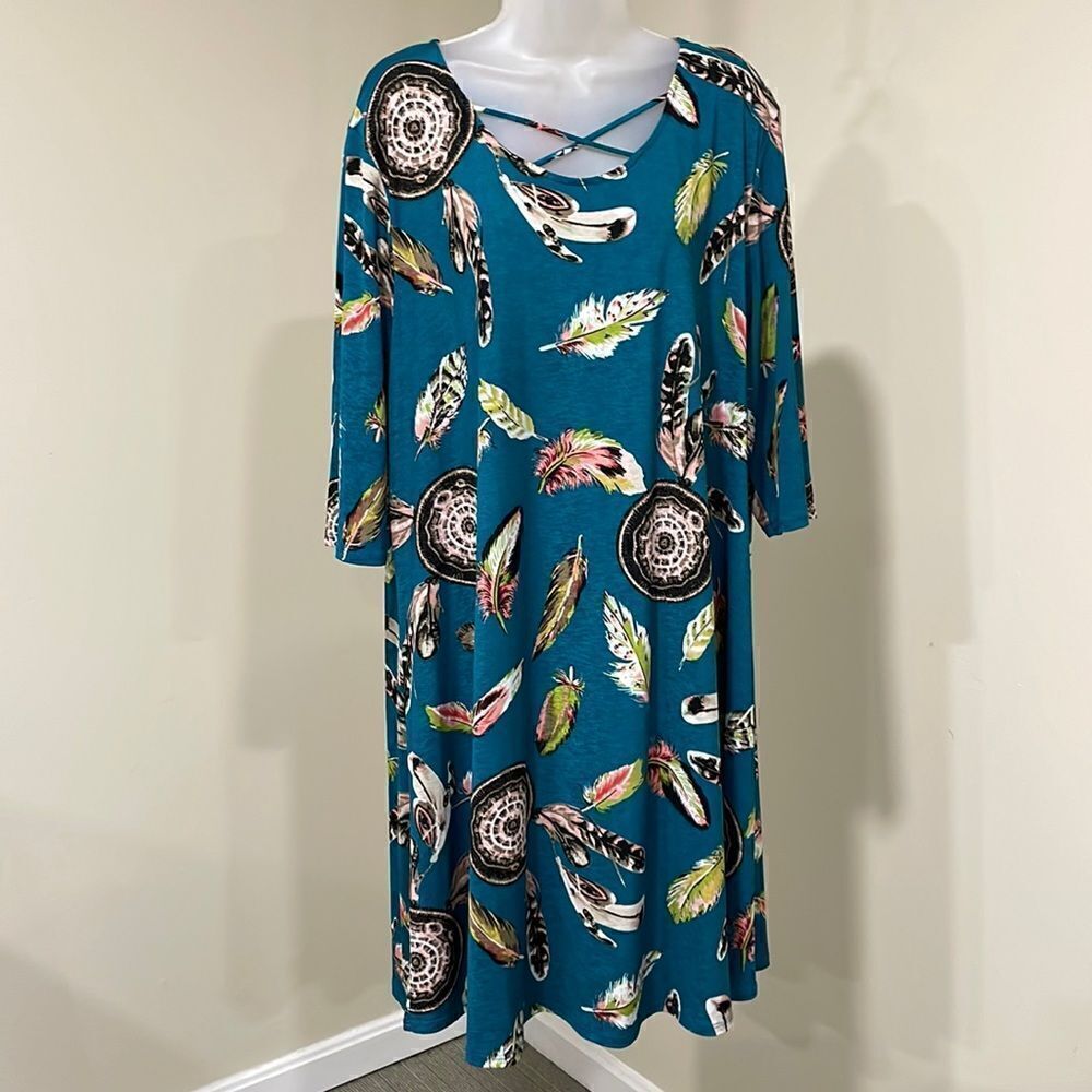 NWOT Honeyme Curvy Feather Flowy Dress.  Size 2X 22/24